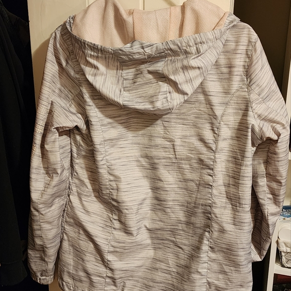 Reebok Rain shell jacket wo.ens size med - Picture 4 of 4